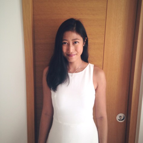 profile_white_dress_bright